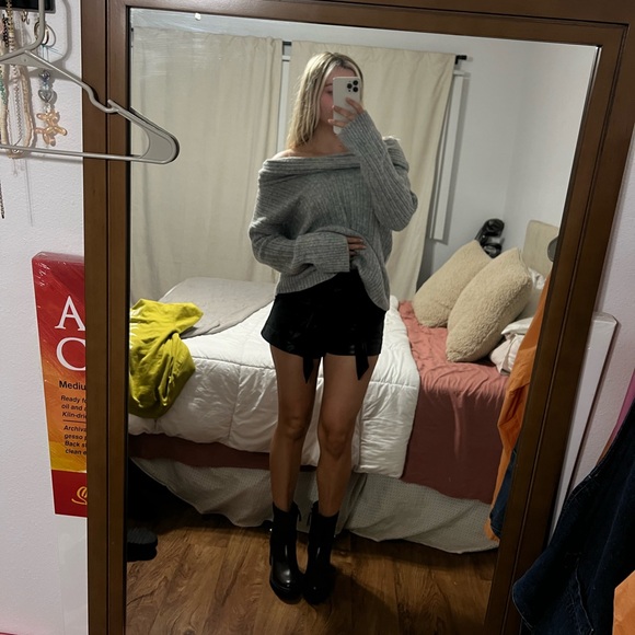 SILENT leather shorts - Picture 2 of 15